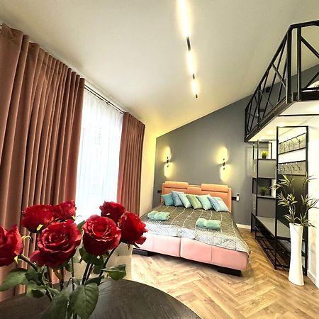 Kvartyra Mansarda Lviv Luaran gambar